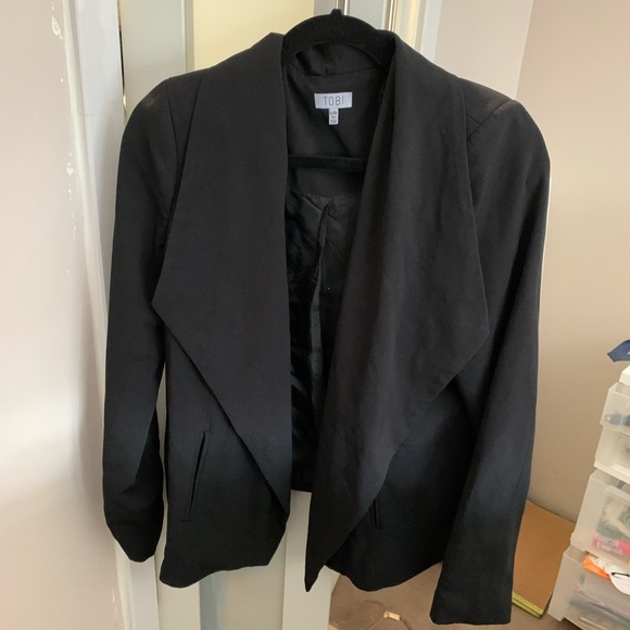 Tobi Jackets & Blazers - Cute large oversized Tobi black blazer